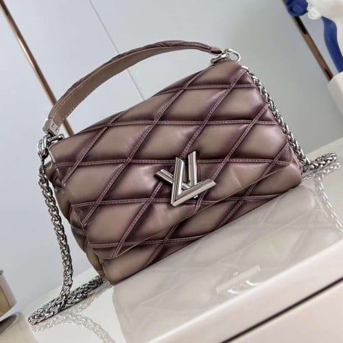 شنطة Lv ماستر 23 سم