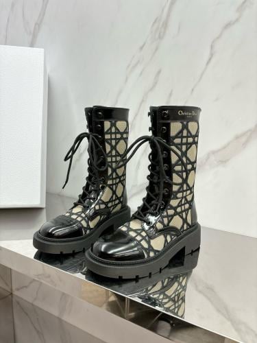 بوت ديور انيق جدا