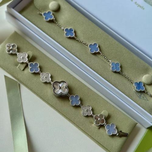 ساعة ڤان كليف مع الاسوره