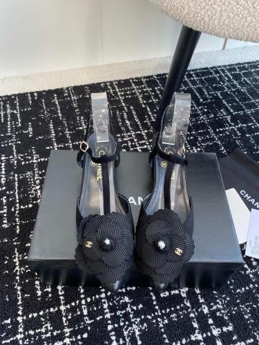 هيلز شانيل انيق جدا