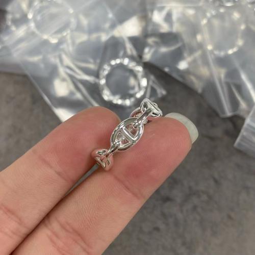 خاتم هيرمز مع الملحقات