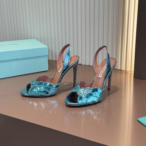 هيلز انيق من Aquazzura