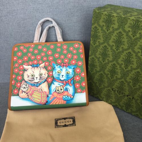 حقيبة أطفال قوتشي مع الملحقات مقاس 28 سم