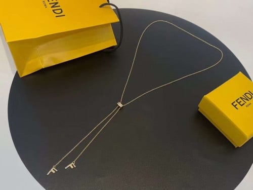 سلسله فندي مع الملحقات