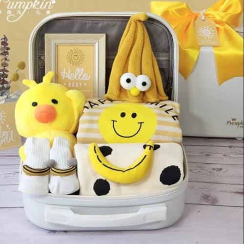 هدية مميزه للمواليد اكثر من شكل