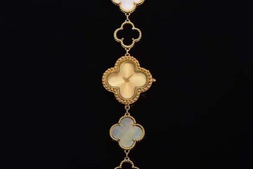 ساعة ڤان كليف ماستر