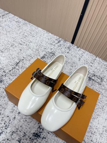 فلات لوي فيتون انيق جدا