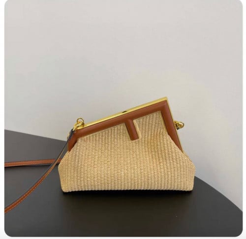 شنطه فندي ماستر 26 سم