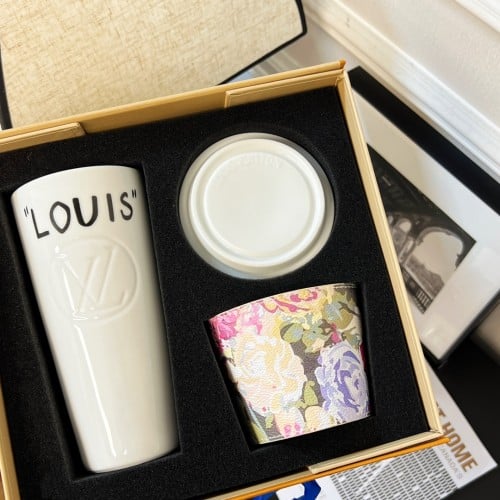 Cup LV مع البوكس