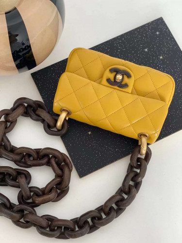 شنطة chane مقاس 18 سم