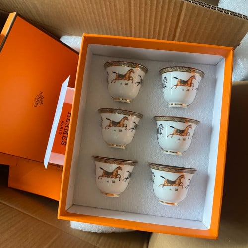 6 فناجين قهوه ببوكس قمة الفخامه