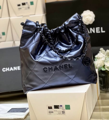 شنطة جوده عاليه مقاس 35*37 سم