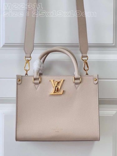 شنطة Lv ماستر  25.سم