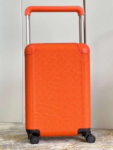 شنطة سفر LV ماستر 50سم