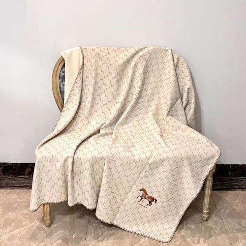 بطانية hermes مع غطاء وساده