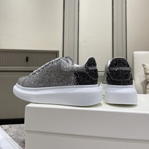 شوز AMانيق جدا