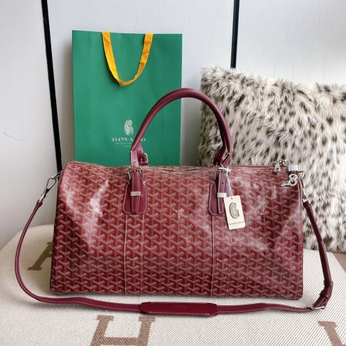 شنطة سفر  goyard