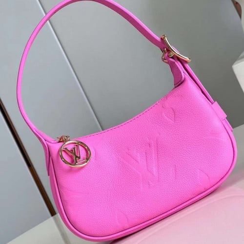 شنطه LV ماستر  20 cm