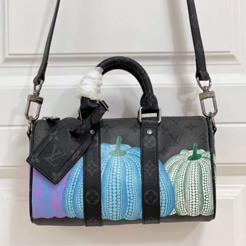 شنطة LV ماستر 25 cm