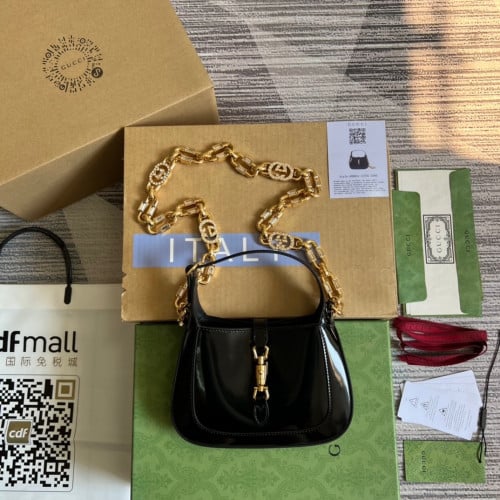 شنطه قوتشي ماستر 19 سم