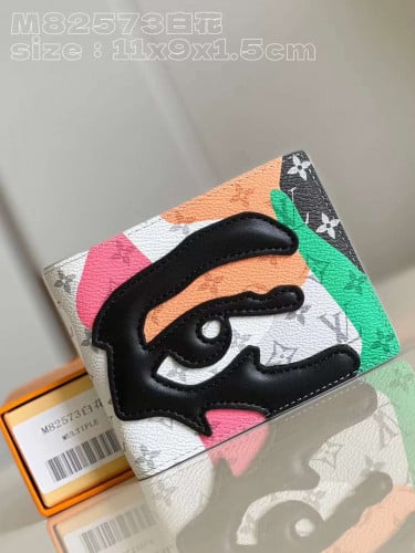 LV WALLET