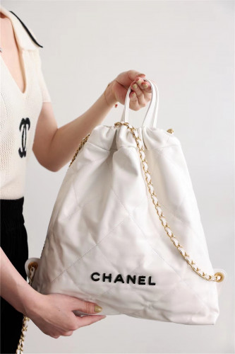 شنطة جوده عاليه 51*40 سم