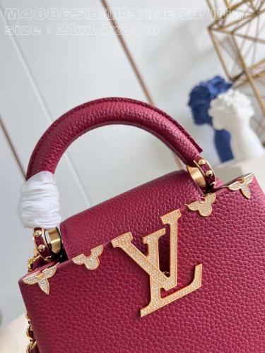 LV Capucines مقاس 21 سم