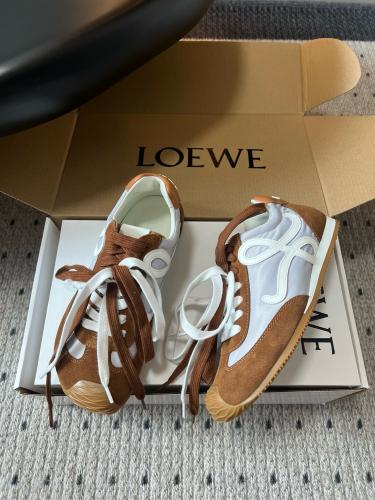 سنيكرز لويفي