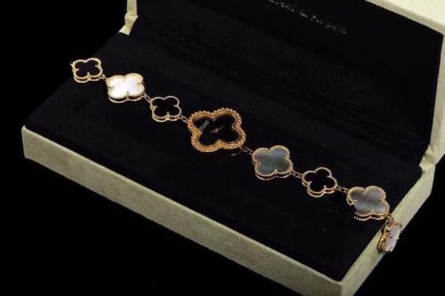 ساعة ڤان كليف ماستر