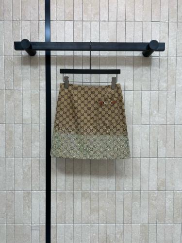 تنوره أنيقه من  قوتشي