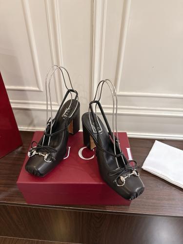 هيلز قوتشي انيق جدا