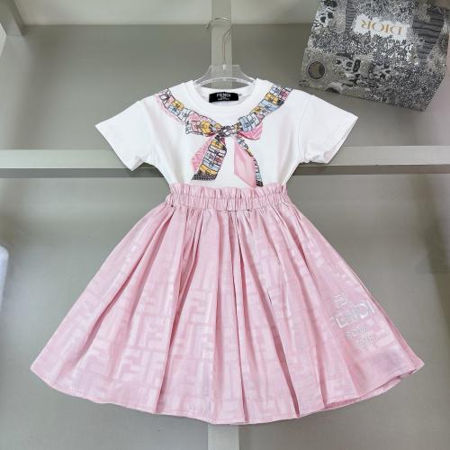 طقم اطفال فندي