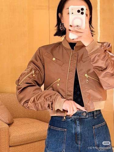 جاكيت من لوي فيتون