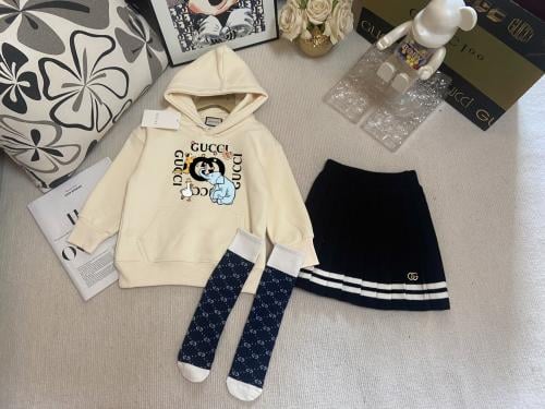 طقم اطفال قوتشي