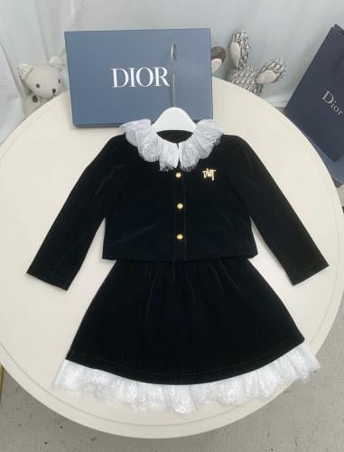 طقم طفال ديور