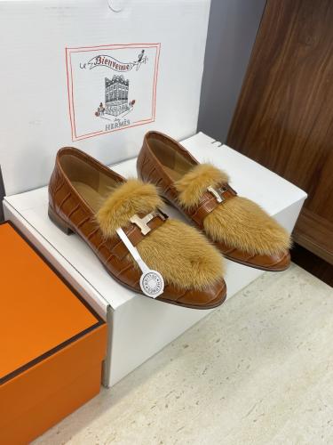 شوز انيق من هيرمز