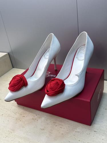 هيلز Roger vivier