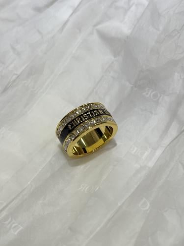 خاتم ديور مع الملحقات