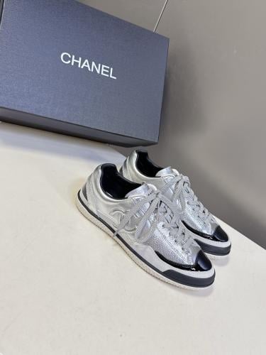 شوز انيق من شانيل