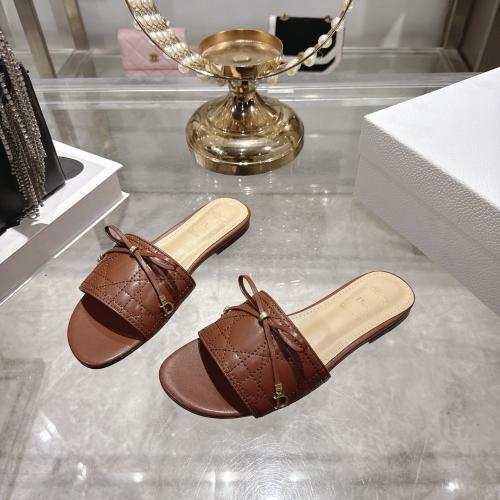 سليبر انيق من ديور