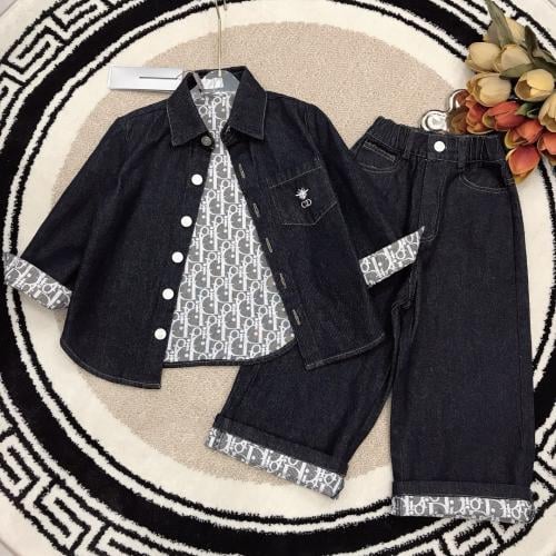 طقم اطفال ديور