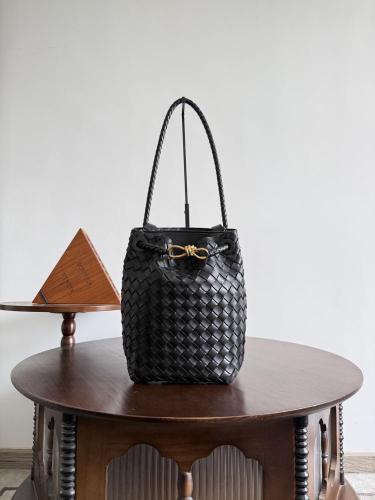 بوتيقا Andiamo مقاس 18.5cm