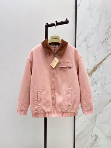 جاكيت ميوميو