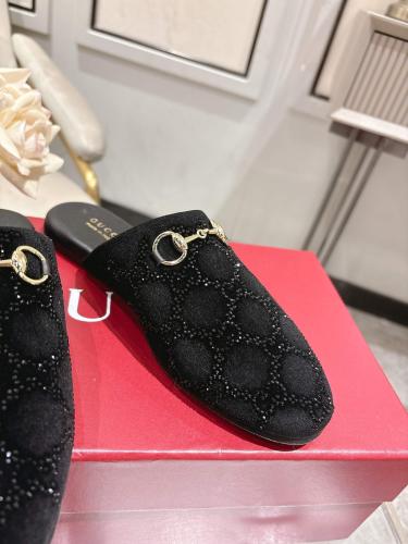 فلات انيق من قوتشي