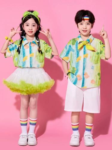 طقم اطفال بنات وأولاد مع الجوارب واكسسوار الشعر