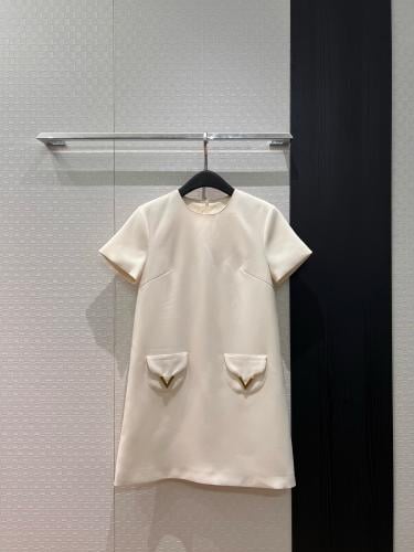 فستان انيق من فالنتينو