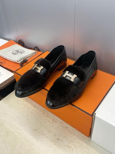 شوز انيق من هيرمز