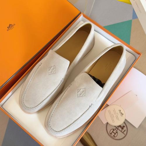 شوز انيق من هيرمز