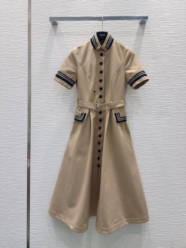 فستان ديور انيق جدا