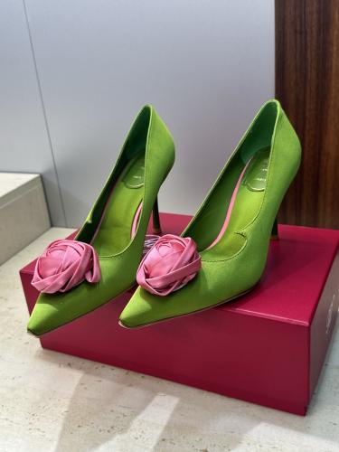 هيلز Roger vivier
